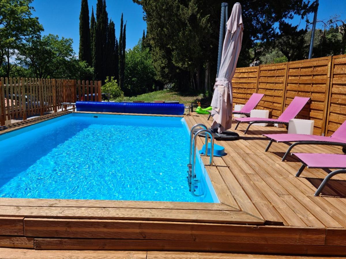 Bed and Breakfast Mas Orfeo Montauroux Exterior foto